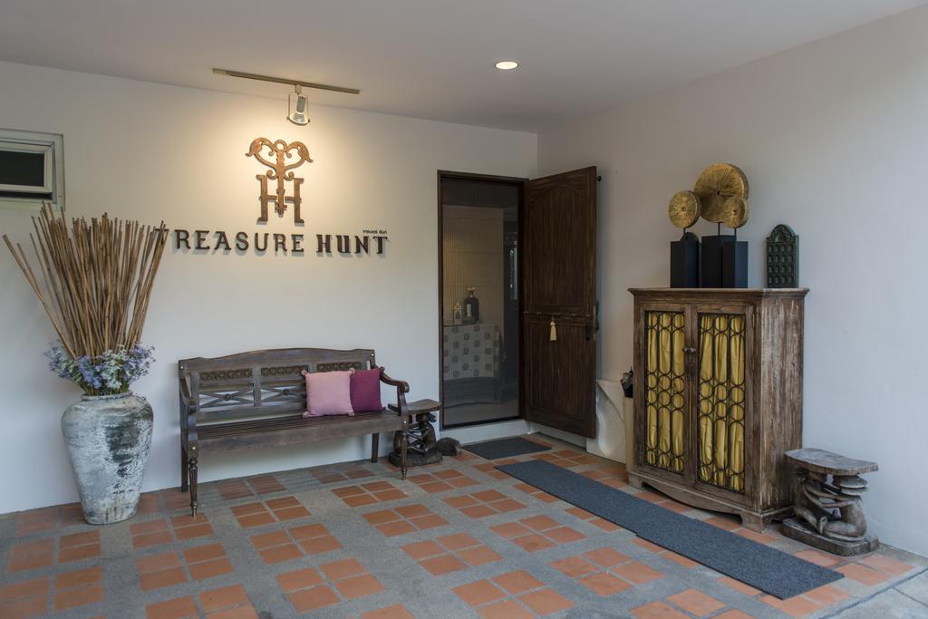 Treasure Hunt Villa Bangkok Bagian luar foto